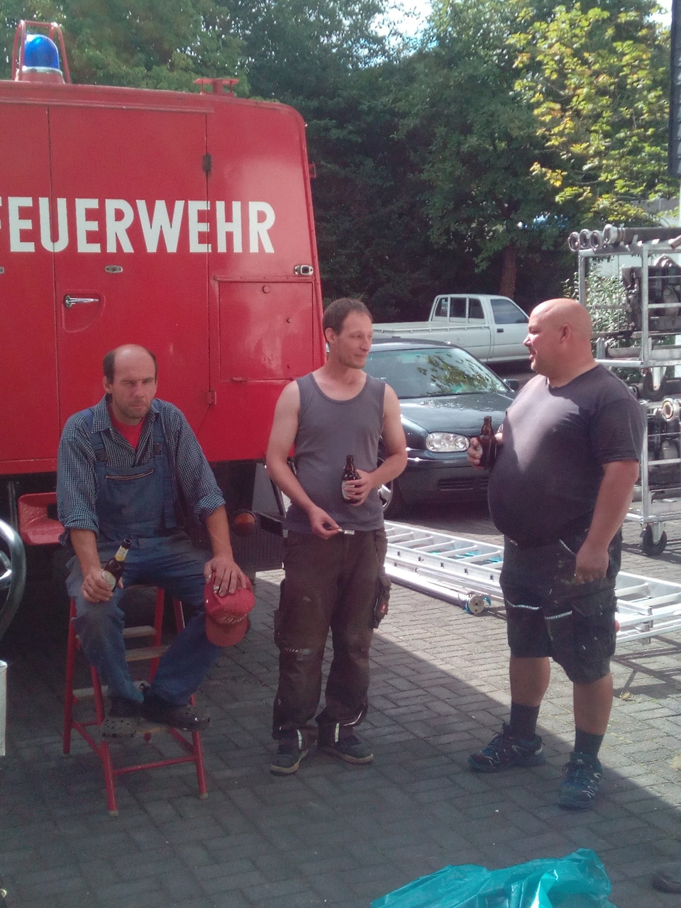 Unsere Fahrzeughalle erstrahlt im neuen Glanz