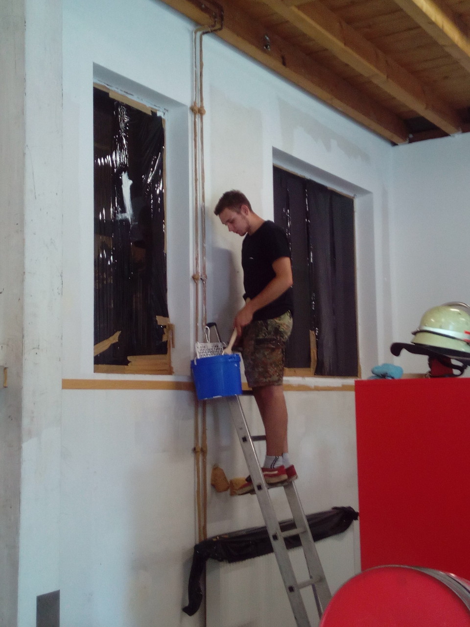 Unsere Fahrzeughalle erstrahlt im neuen Glanz