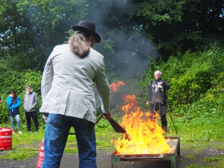 Feuerlöschervorführung