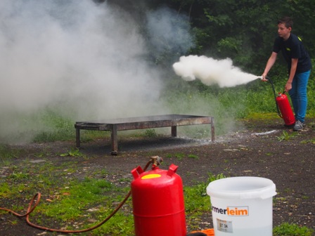 Feuerlöschervorführung